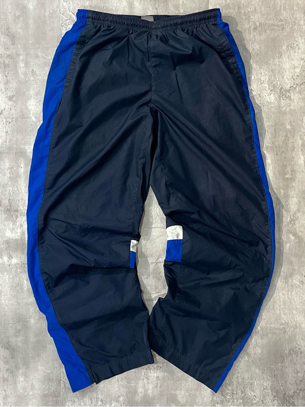 Vintage Nike track pants navy blue athletic windbreaker pants mens Large